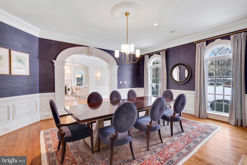 8115 Spring Hill Farm Dr