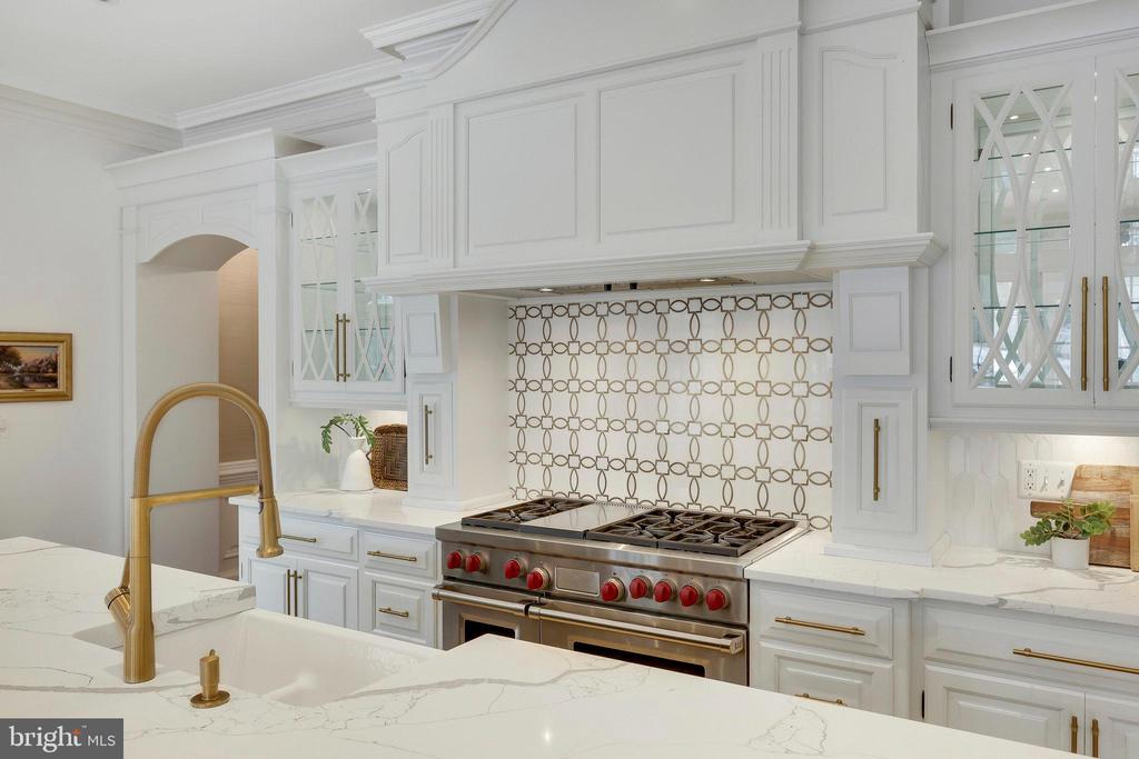 8115 Spring Hill Farm Dr