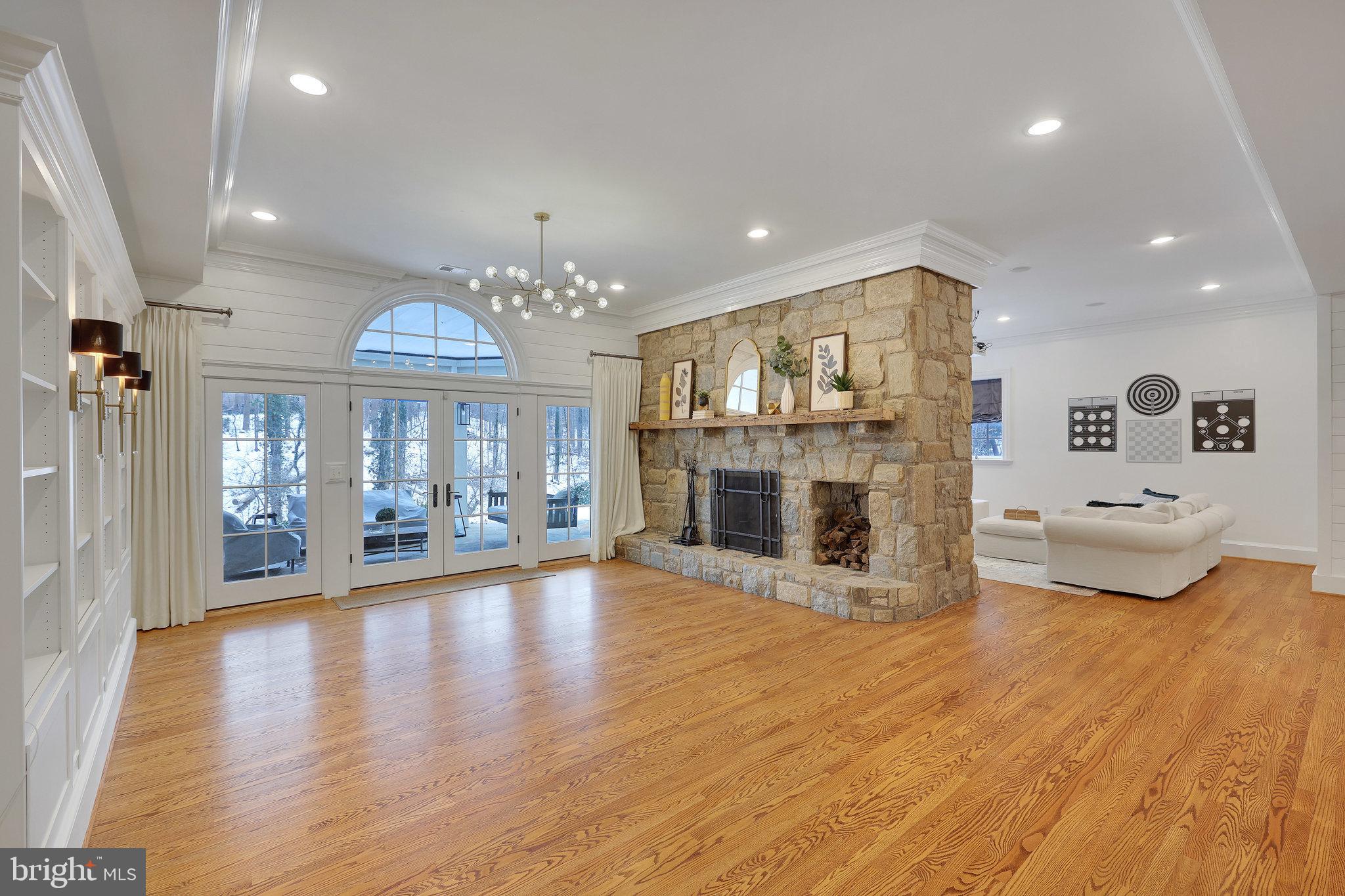 8115 Spring Hill Farm Dr