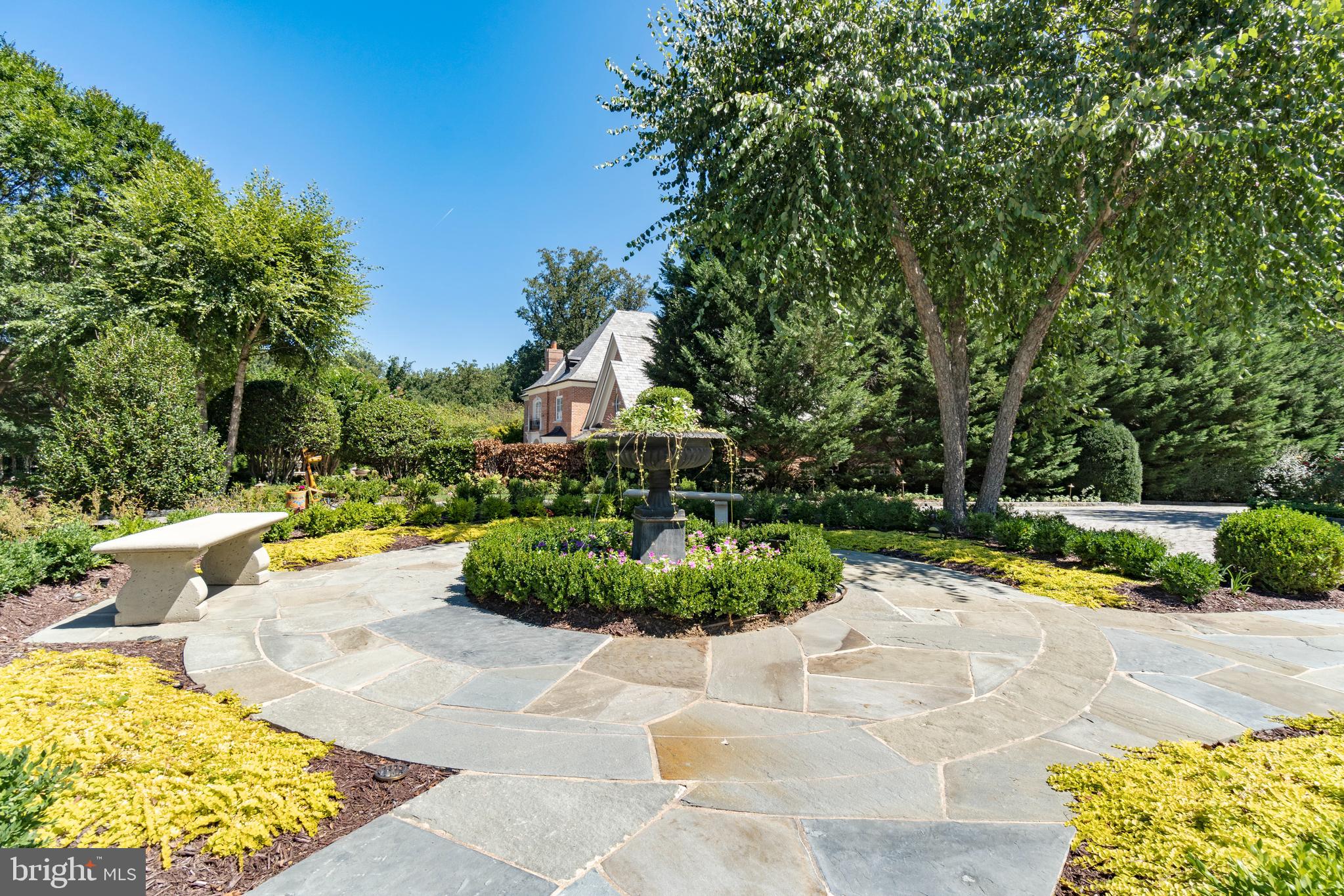 8115 Spring Hill Farm Dr