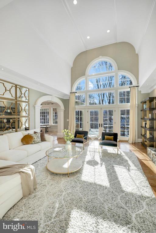 8115 Spring Hill Farm Dr