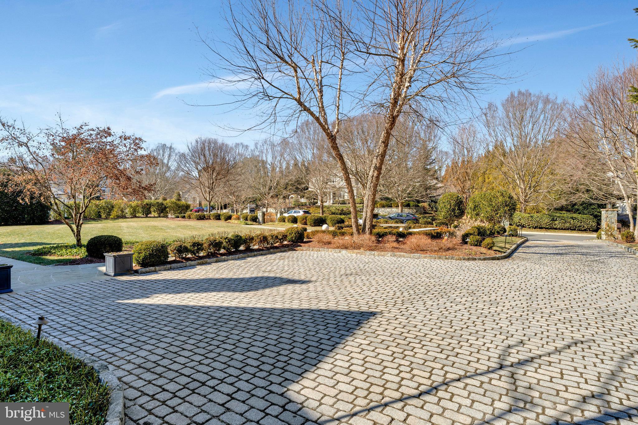 8115 Spring Hill Farm Dr