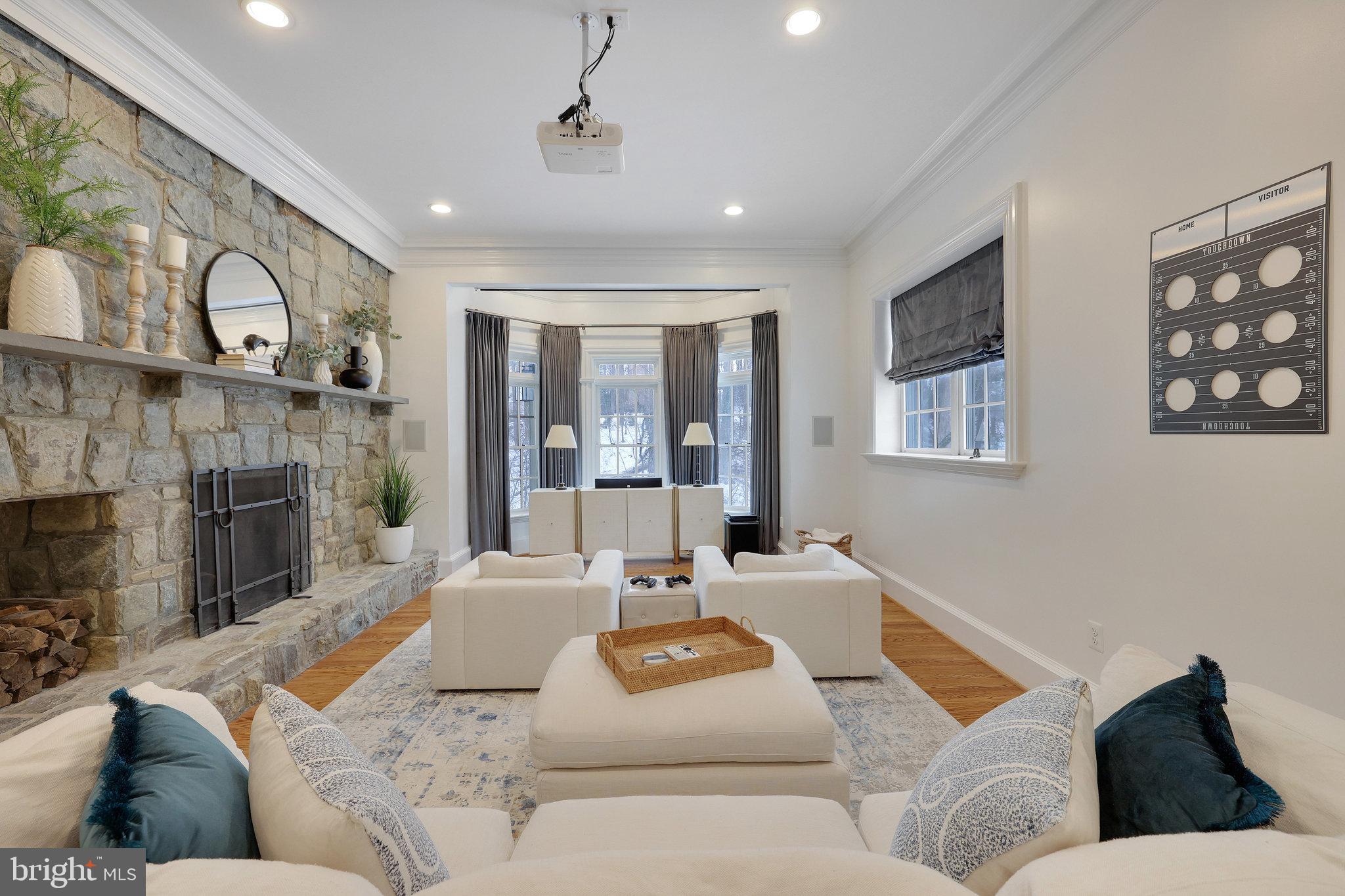 8115 Spring Hill Farm Dr