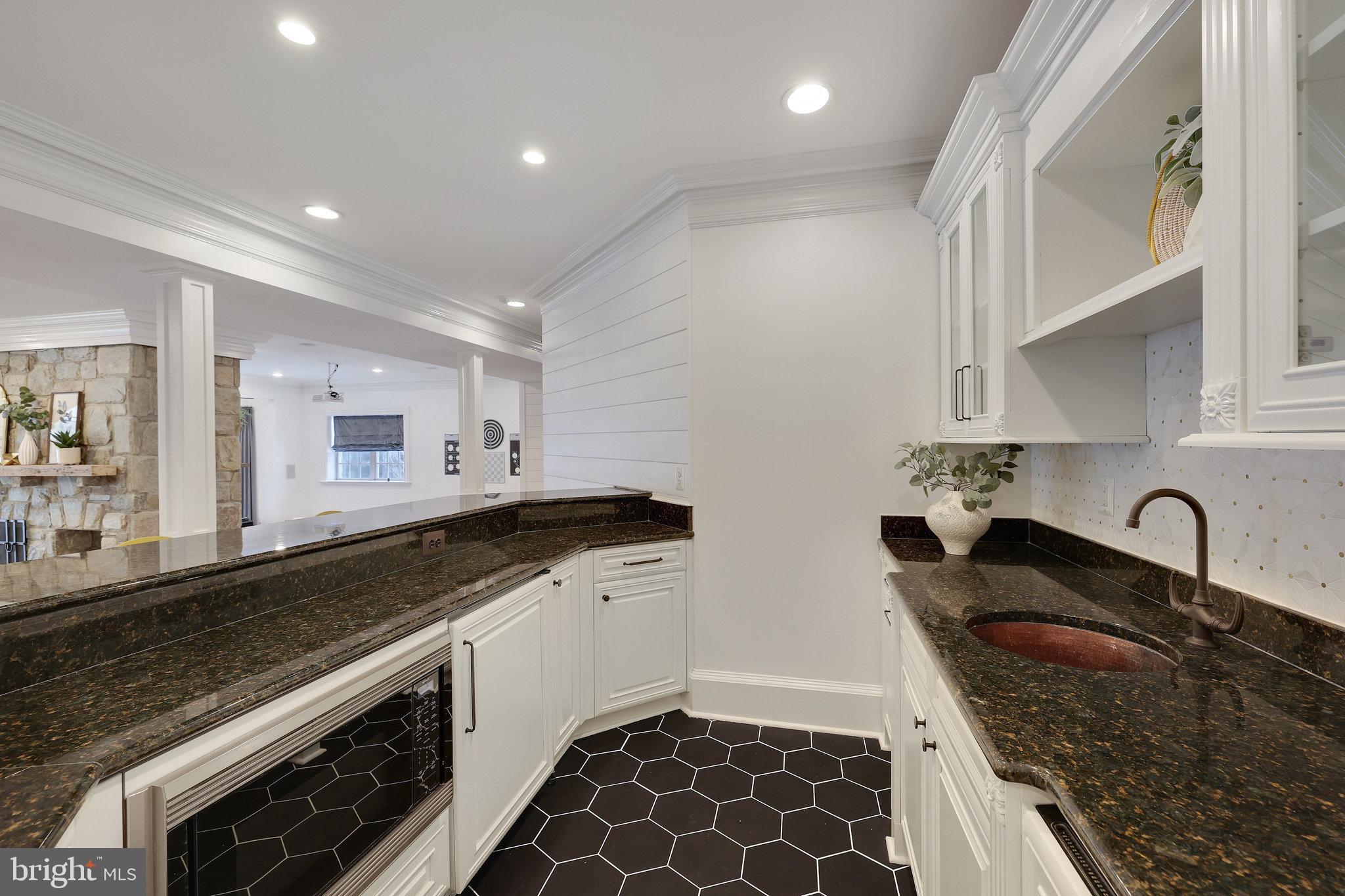 8115 Spring Hill Farm Dr