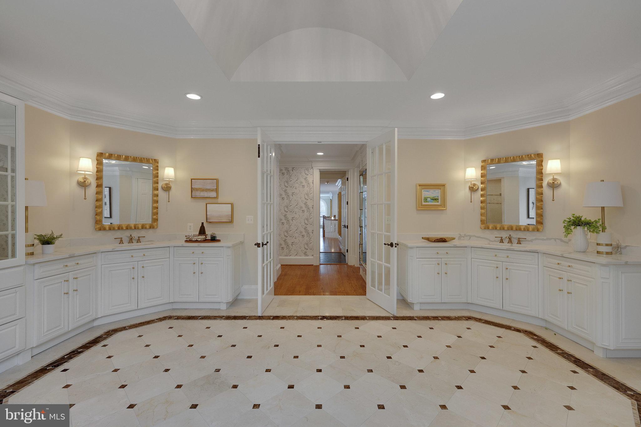 8115 Spring Hill Farm Dr