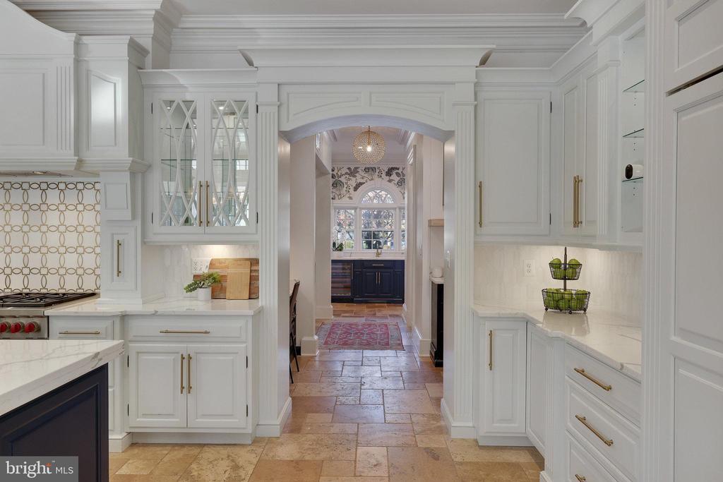 8115 Spring Hill Farm Dr