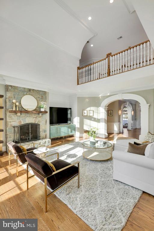 8115 Spring Hill Farm Dr