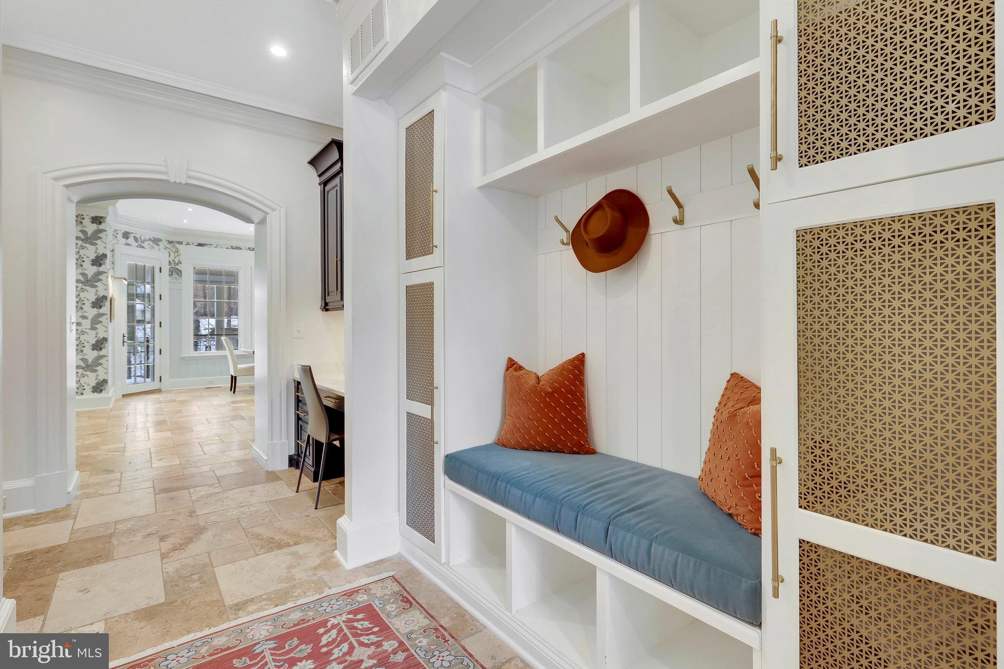 8115 Spring Hill Farm Dr