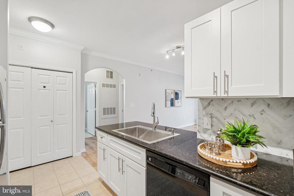 12956 Centre Park Cir #417