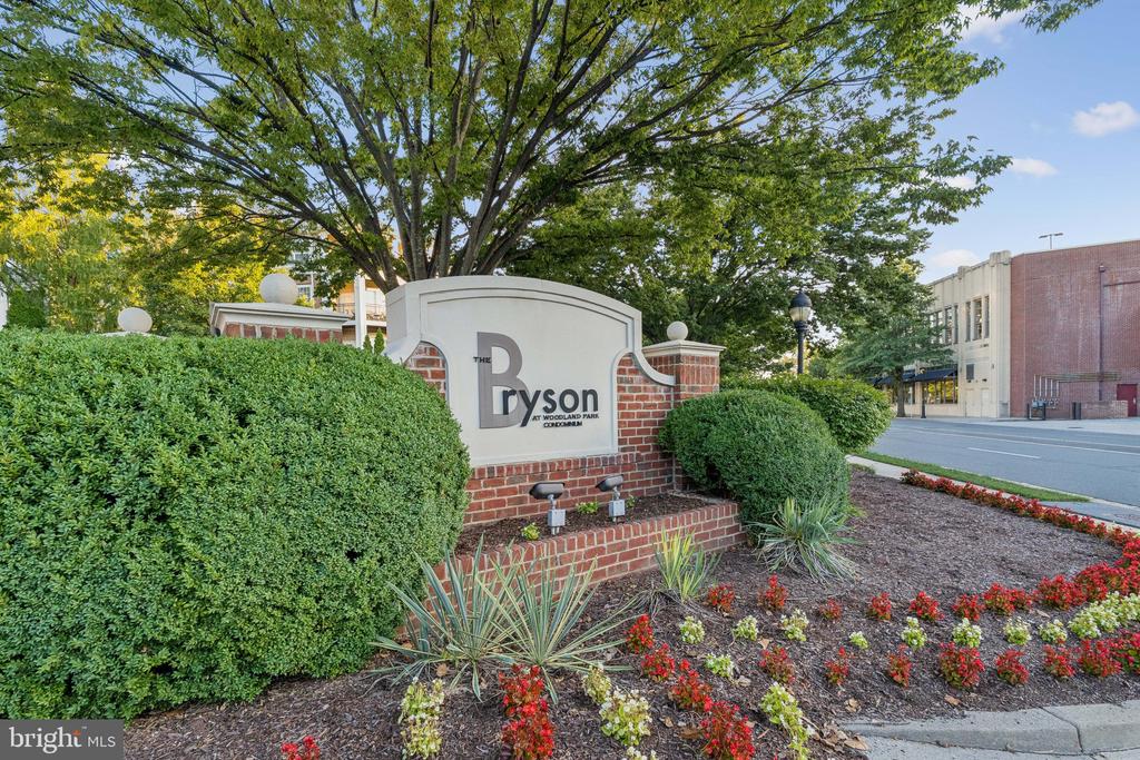 12956 Centre Park Cir #417