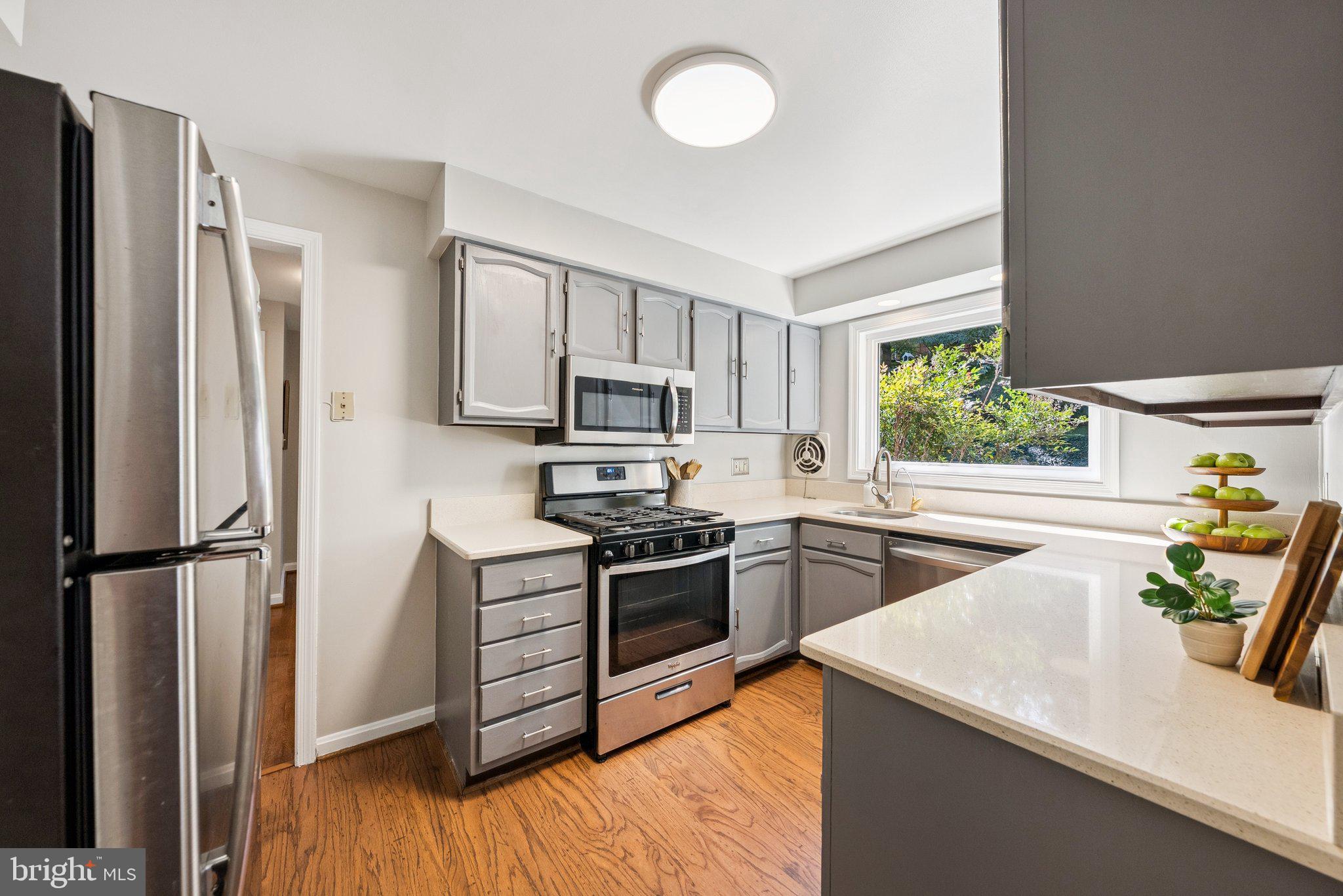 6515 OAKWOOD DRIVE