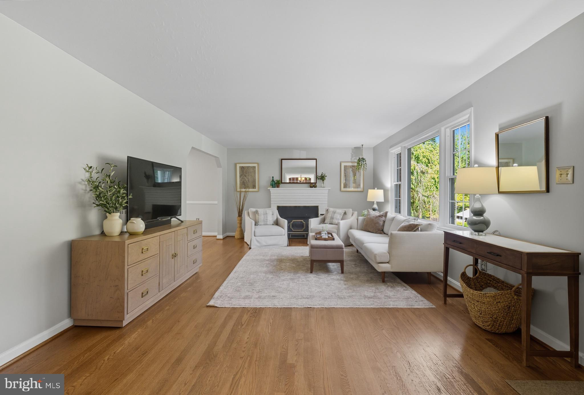 6515 OAKWOOD DRIVE