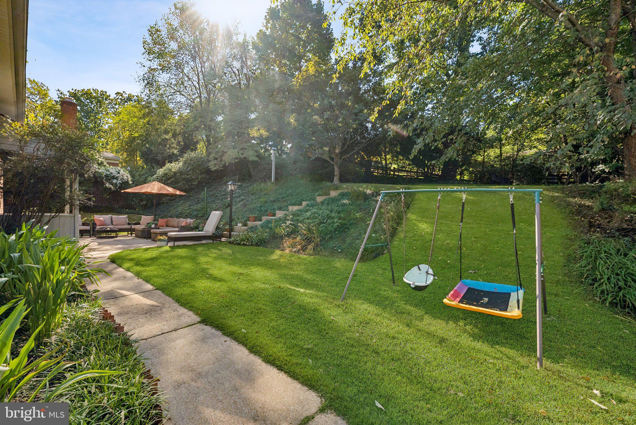6515 OAKWOOD DRIVE