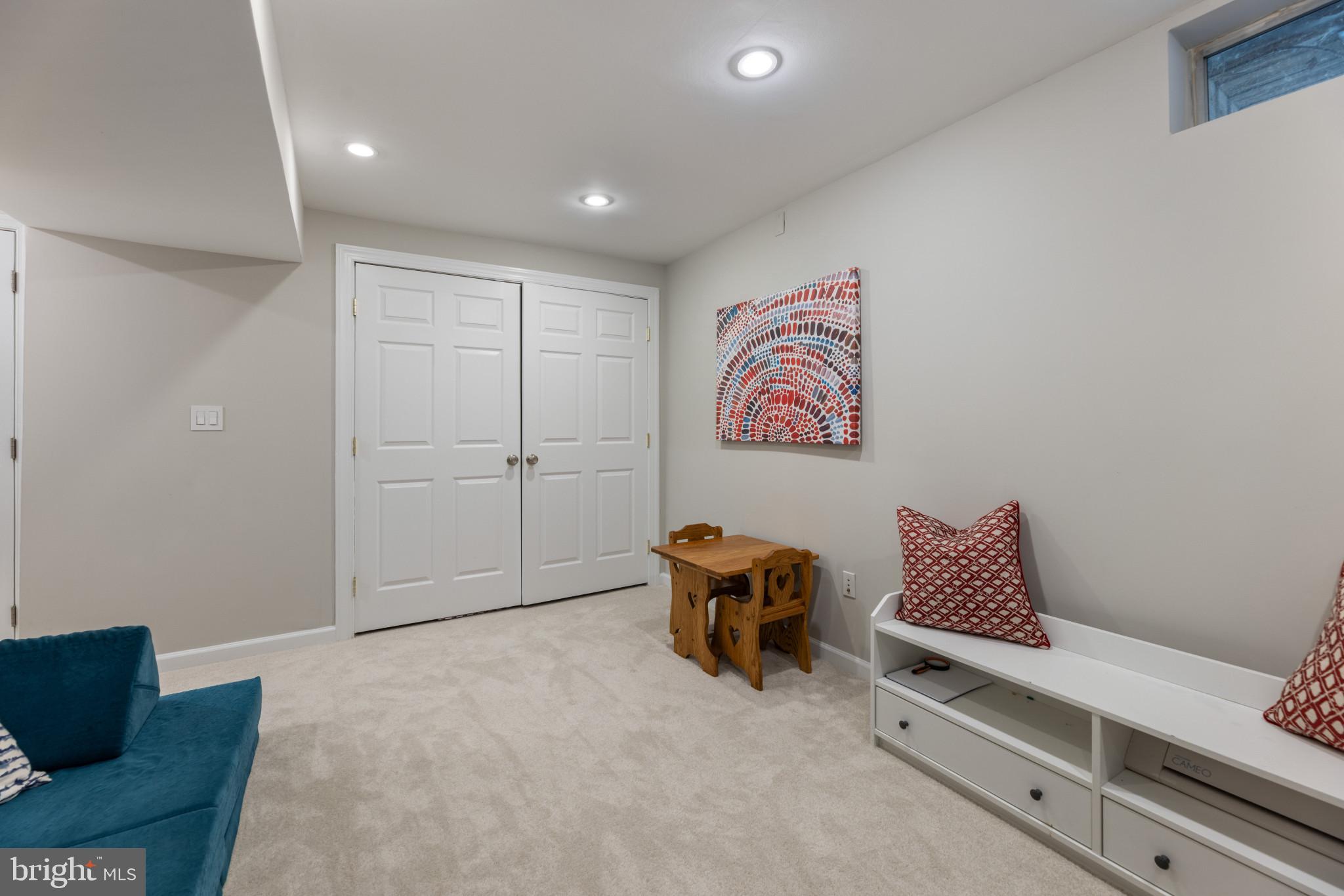 9253 JESSICA DRIVE
