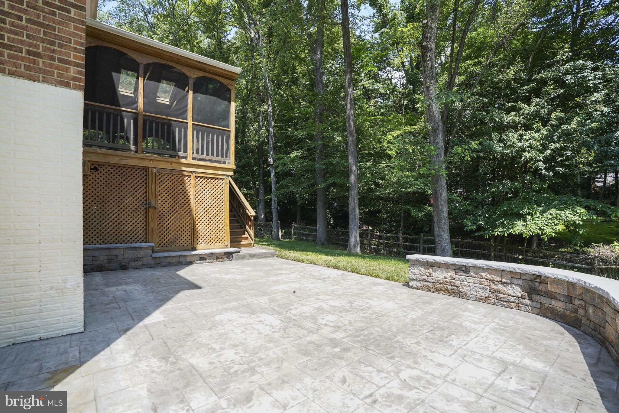 12583 McIntire Dr