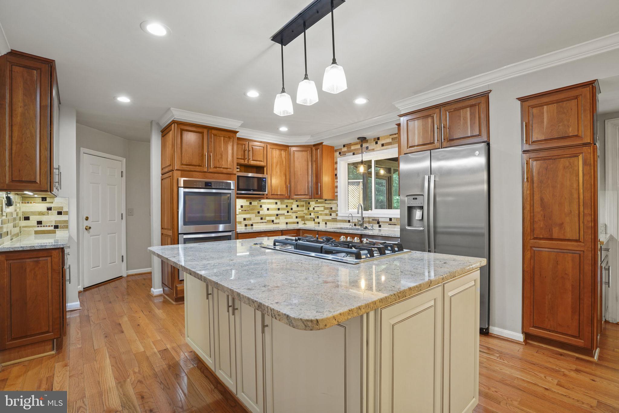 12583 McIntire Dr