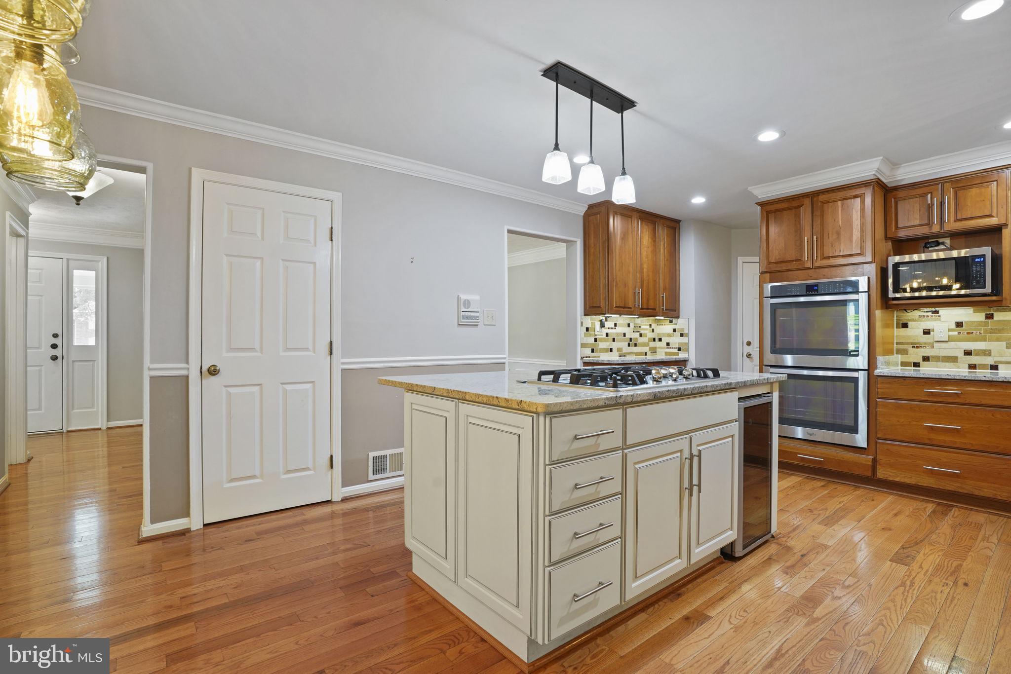 12583 McIntire Dr