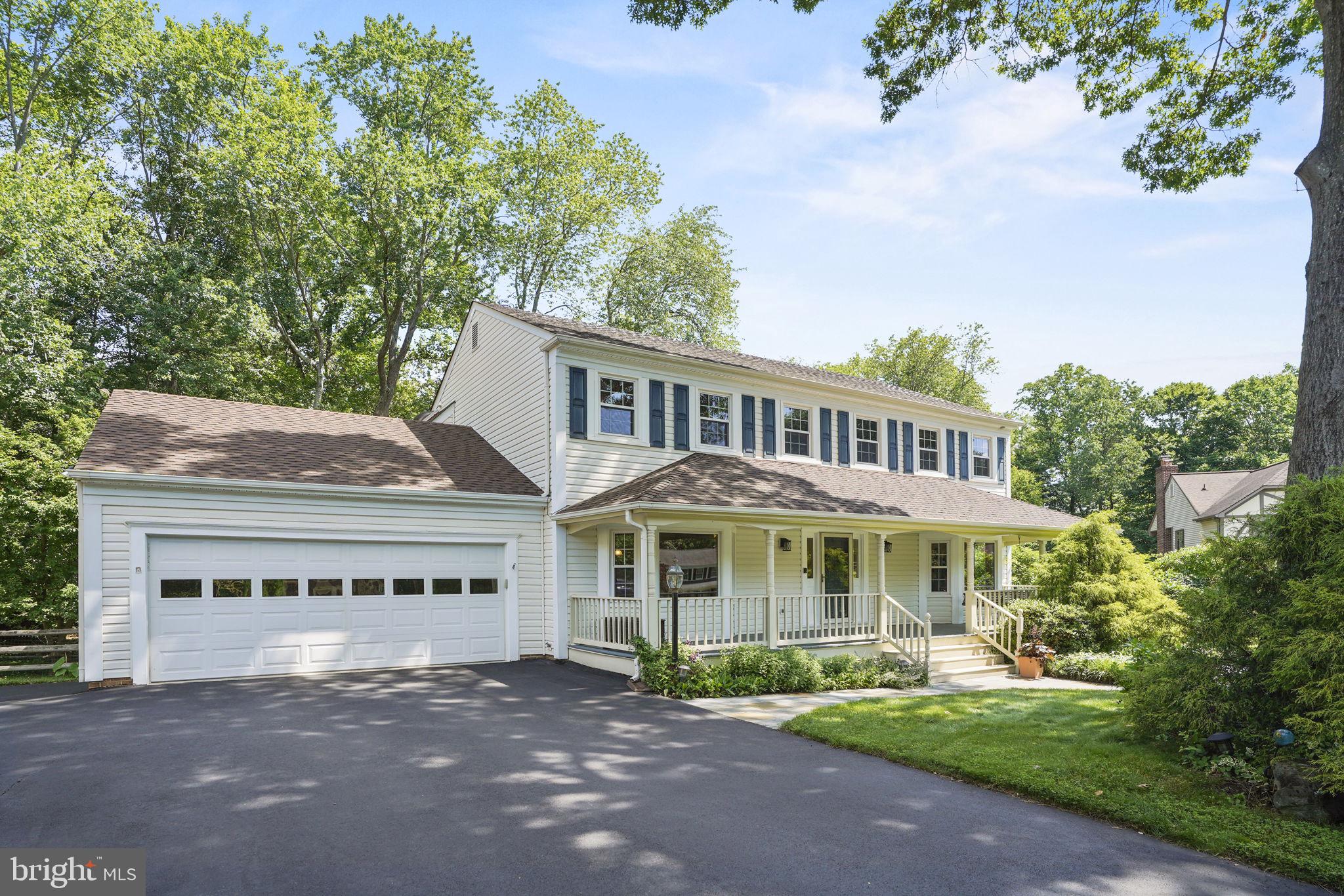 12583 McIntire Dr