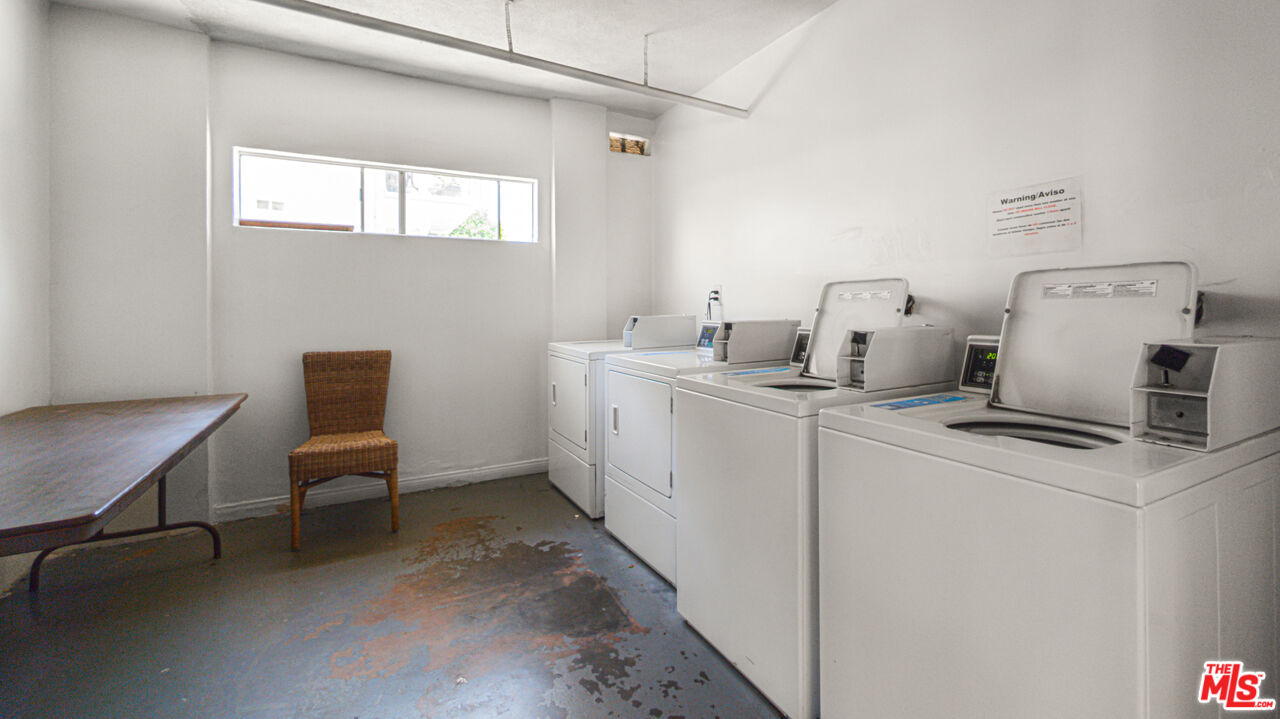 1101 Lincoln Blvd Unit: 1C