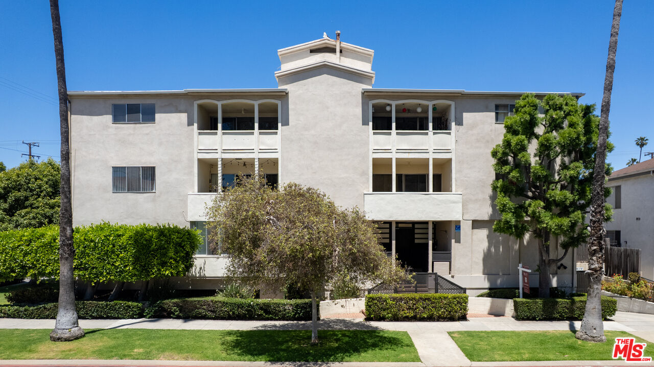 1101 Lincoln Blvd Unit: 2A