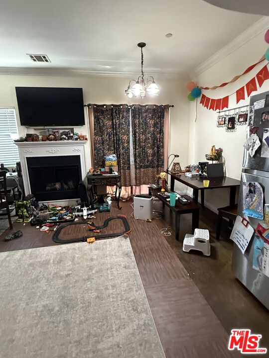 10835 Camarillo St
