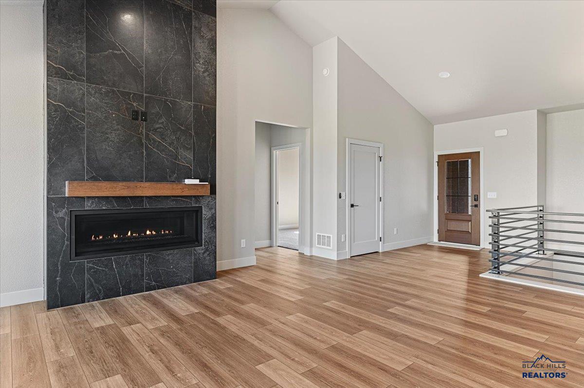 7714 BROOKS LOOP