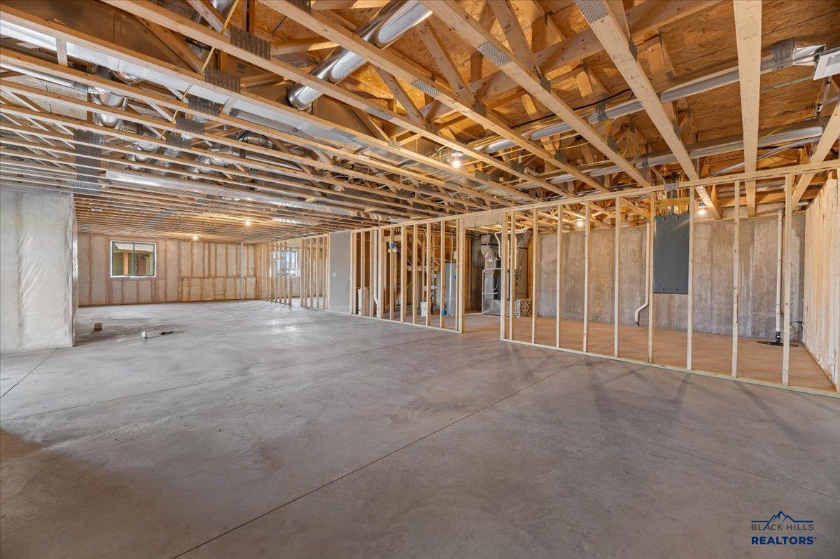 7714 BROOKS LOOP