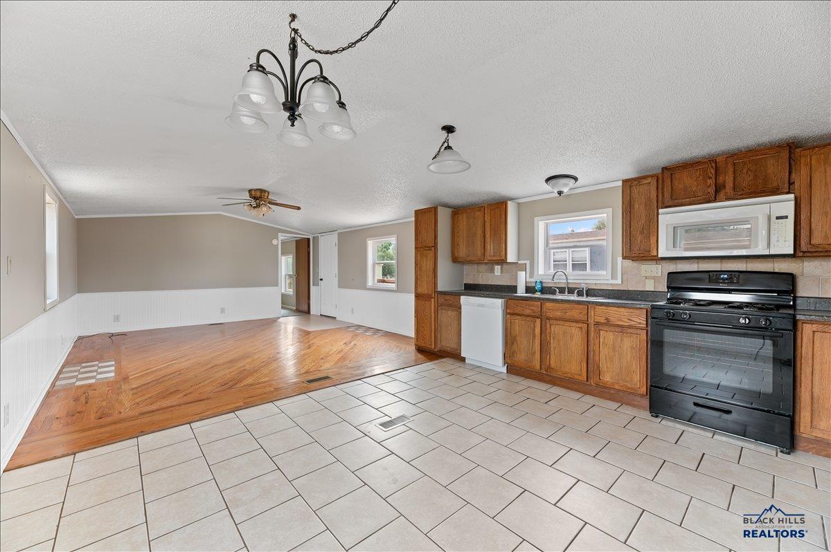 1308 SPEARFISH MOUNTAIN LN