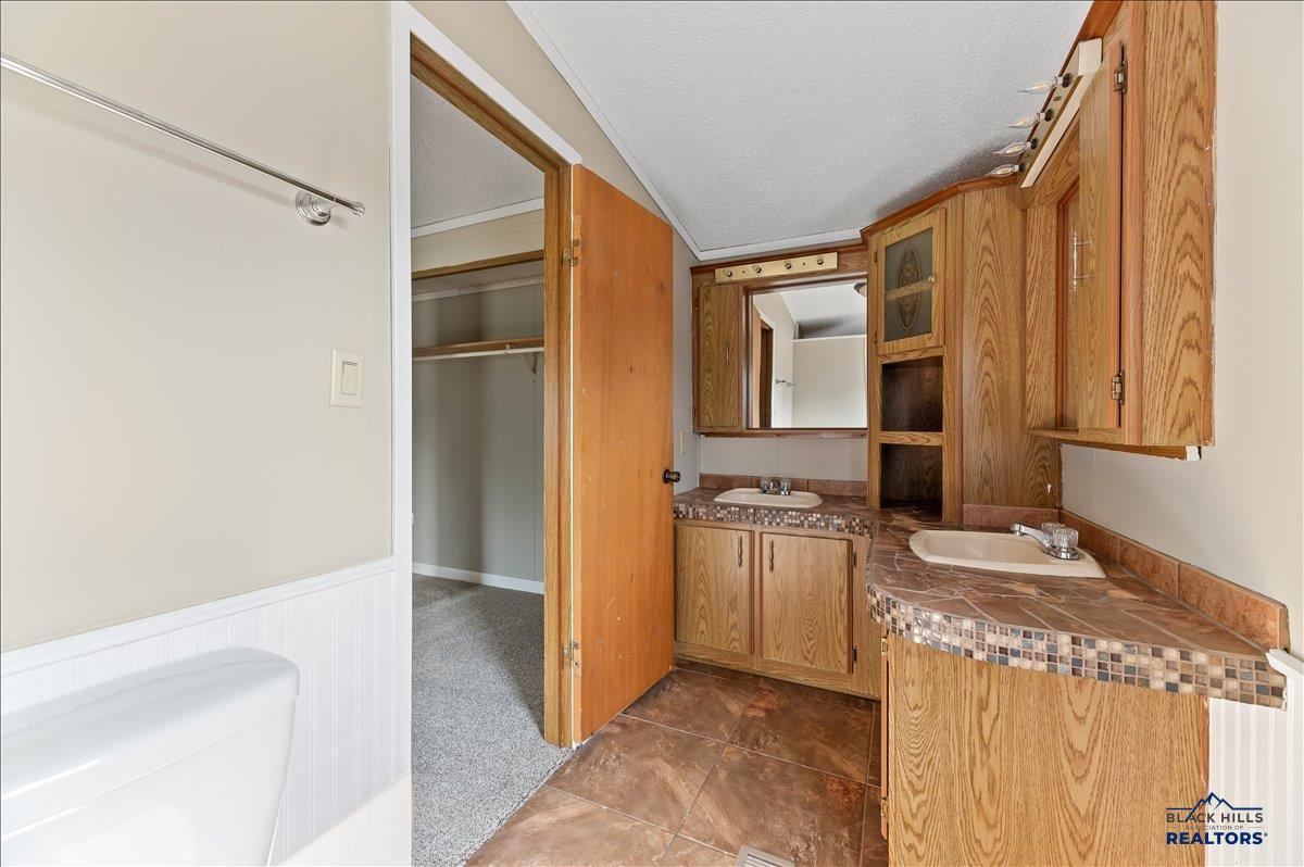 1308 SPEARFISH MOUNTAIN LN