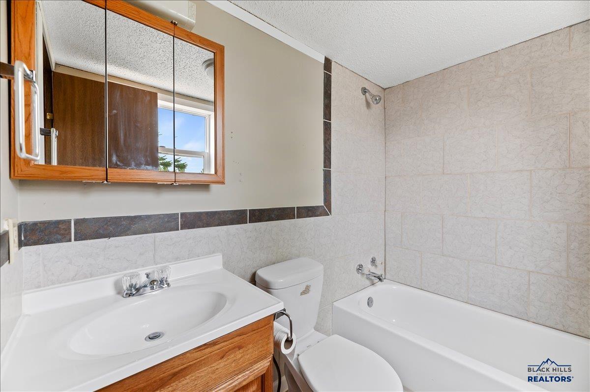1308 SPEARFISH MOUNTAIN LN