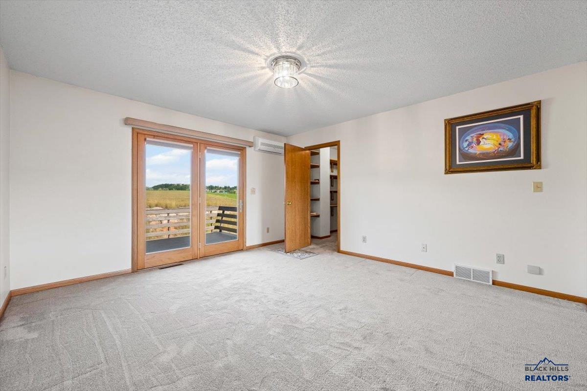 330 FAIRWAY DR