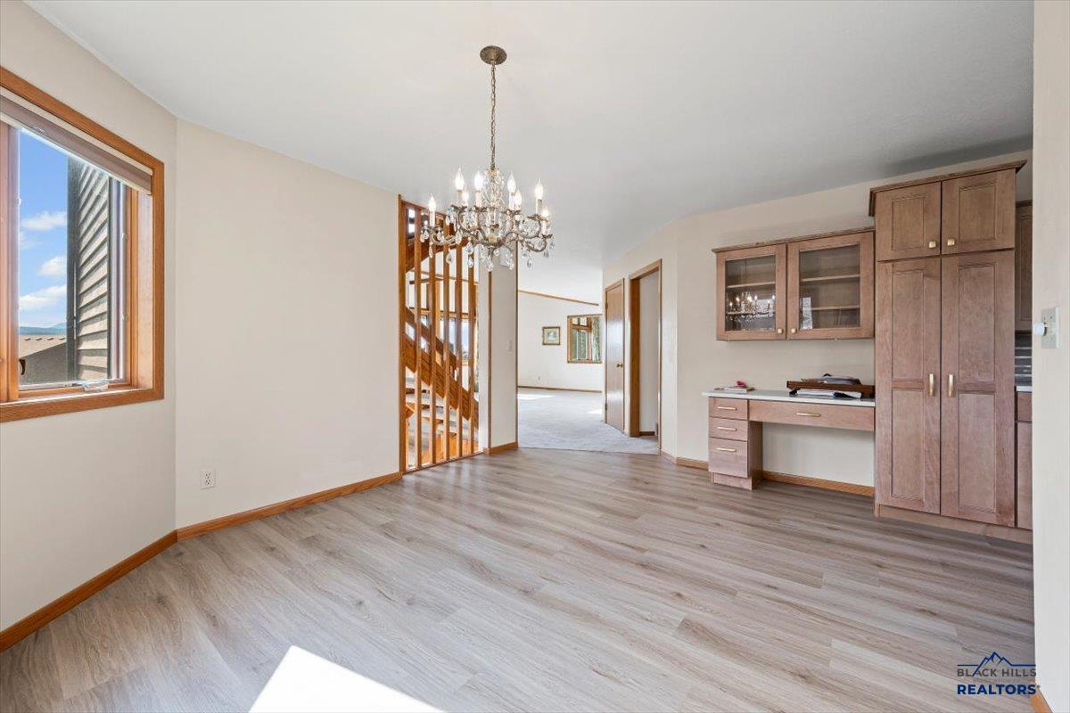 330 FAIRWAY DR