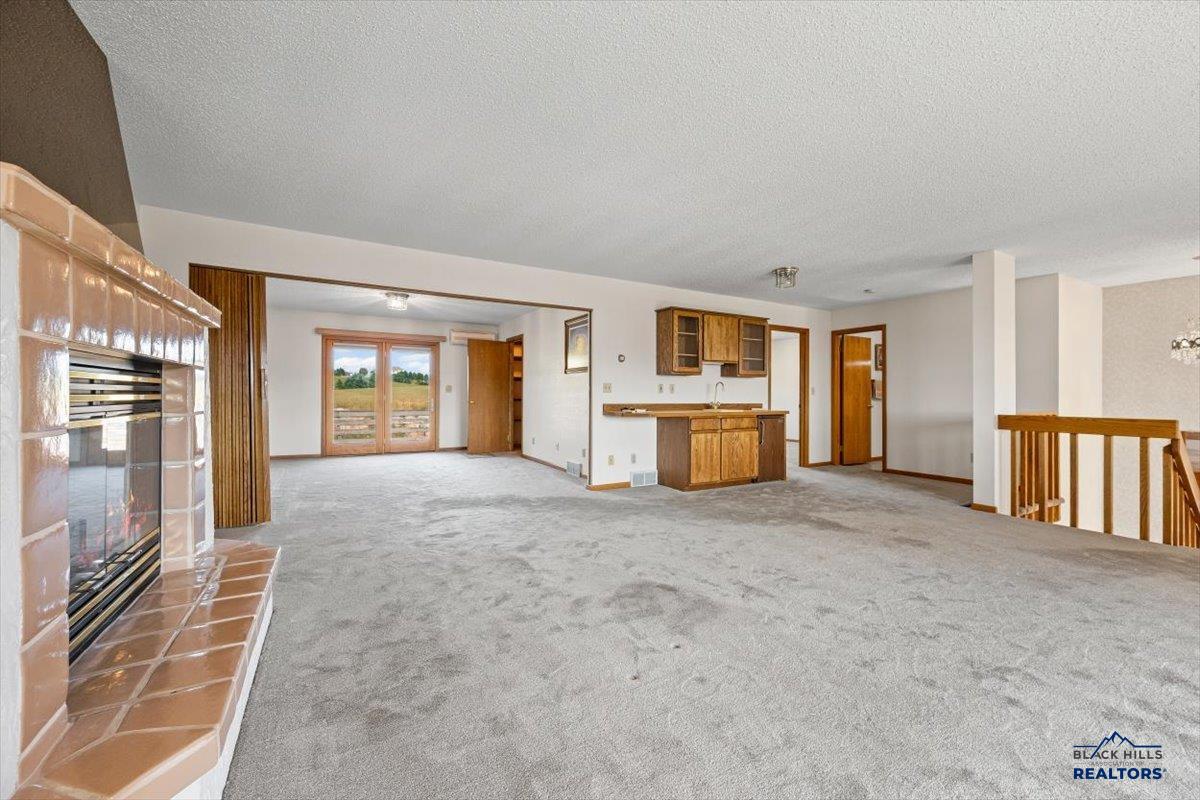 330 FAIRWAY DR