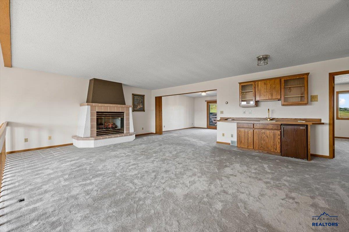 330 FAIRWAY DR
