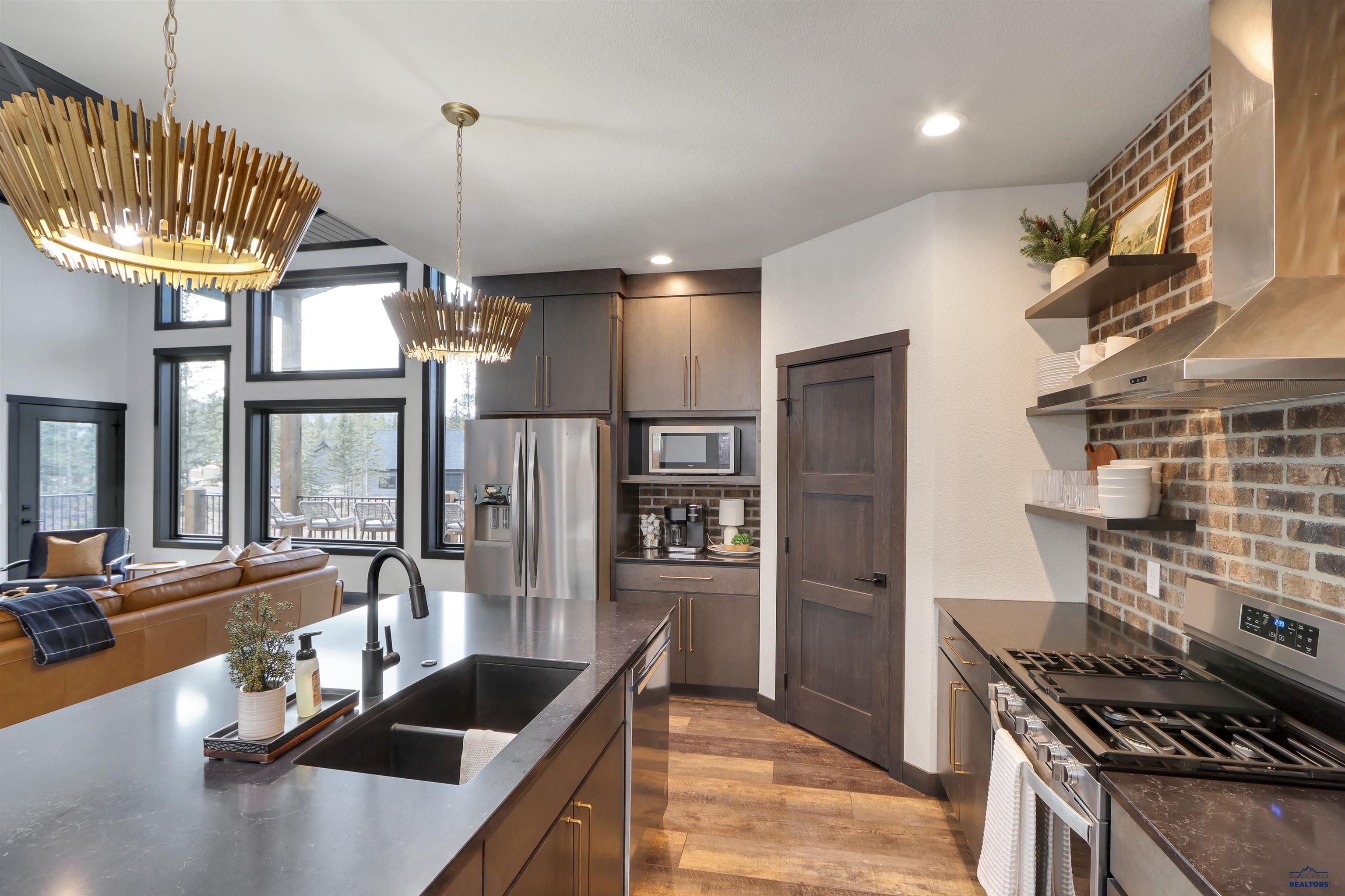11307 TRAILSIDE LOOP