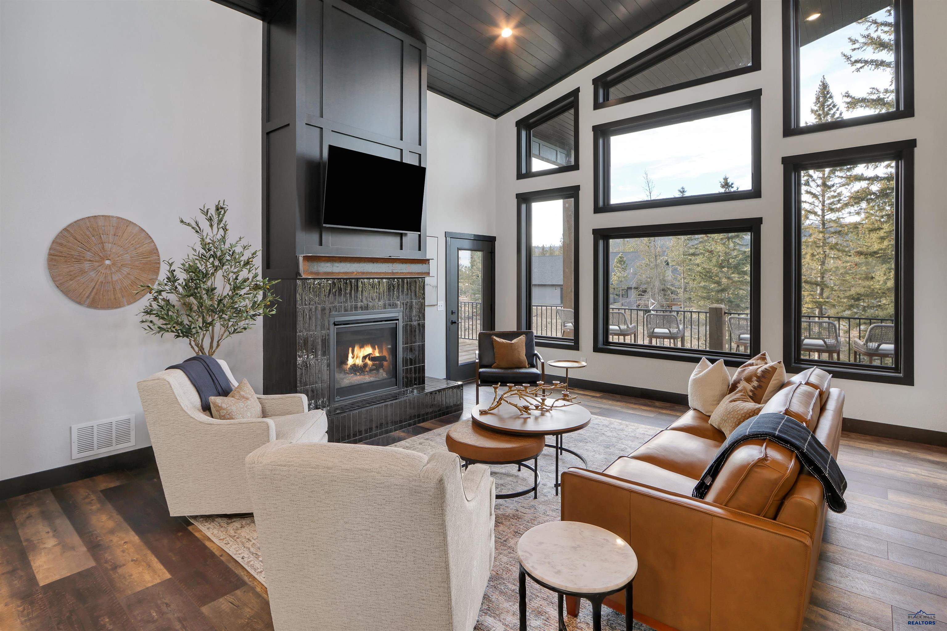 11307 TRAILSIDE LOOP