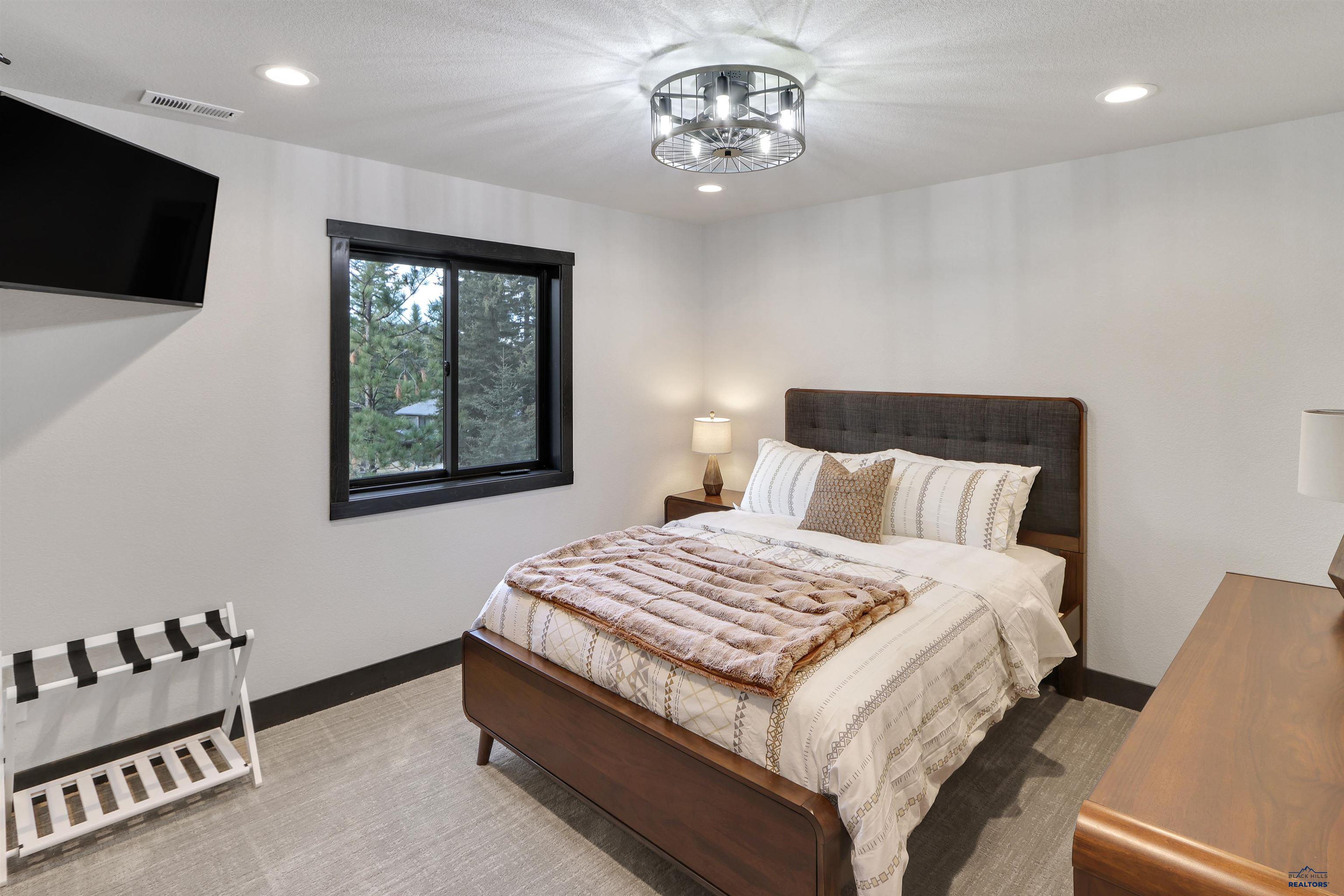 11307 TRAILSIDE LOOP