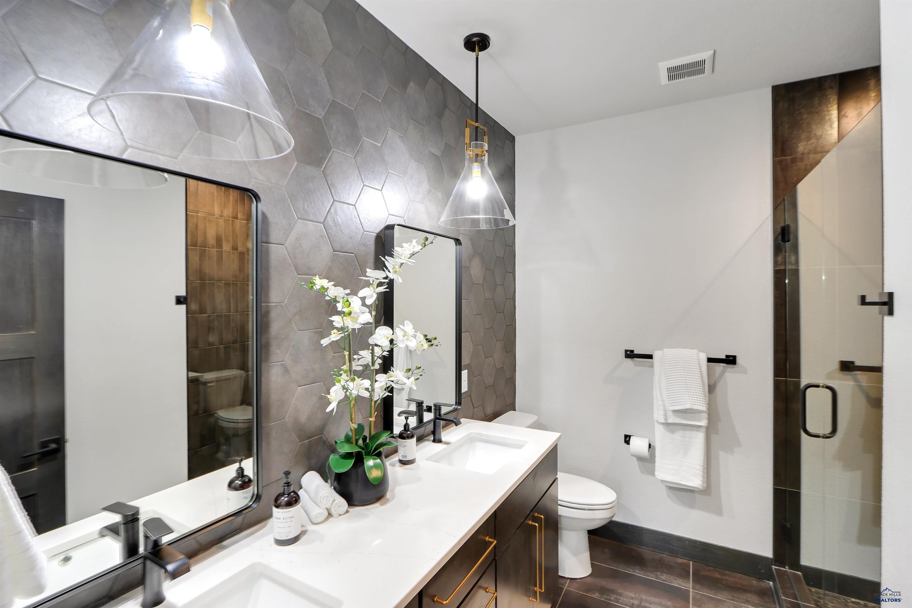 11307 TRAILSIDE LOOP