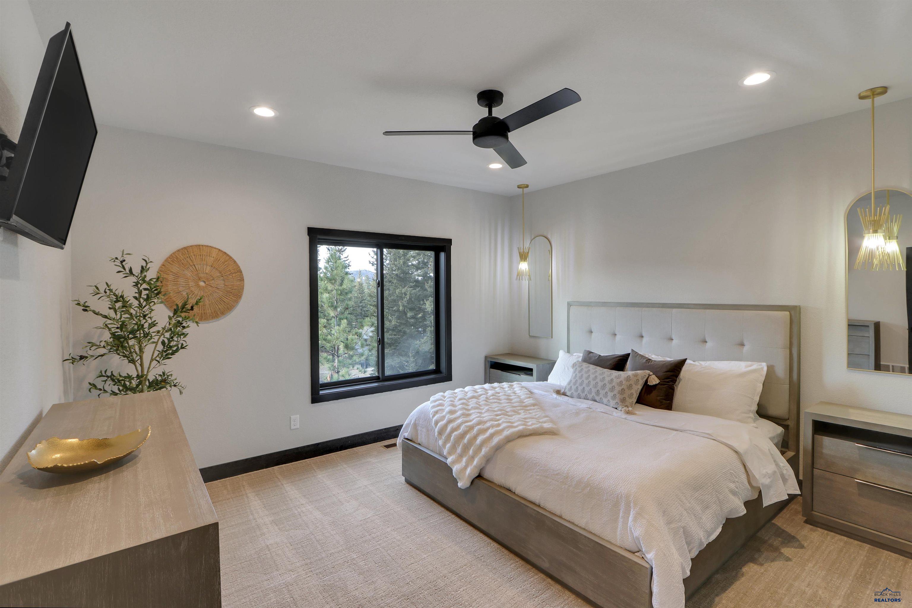 11307 TRAILSIDE LOOP