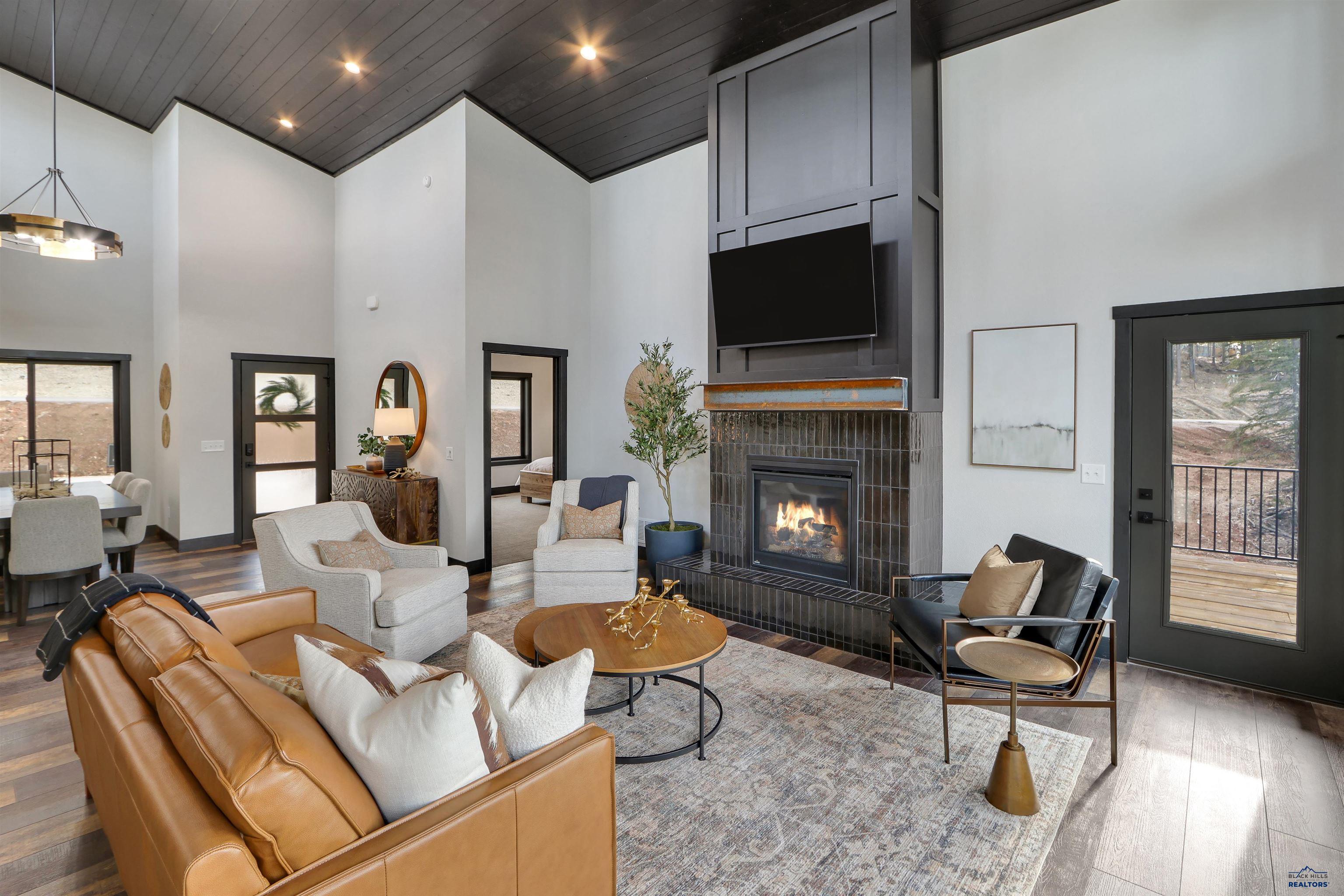 11307 TRAILSIDE LOOP