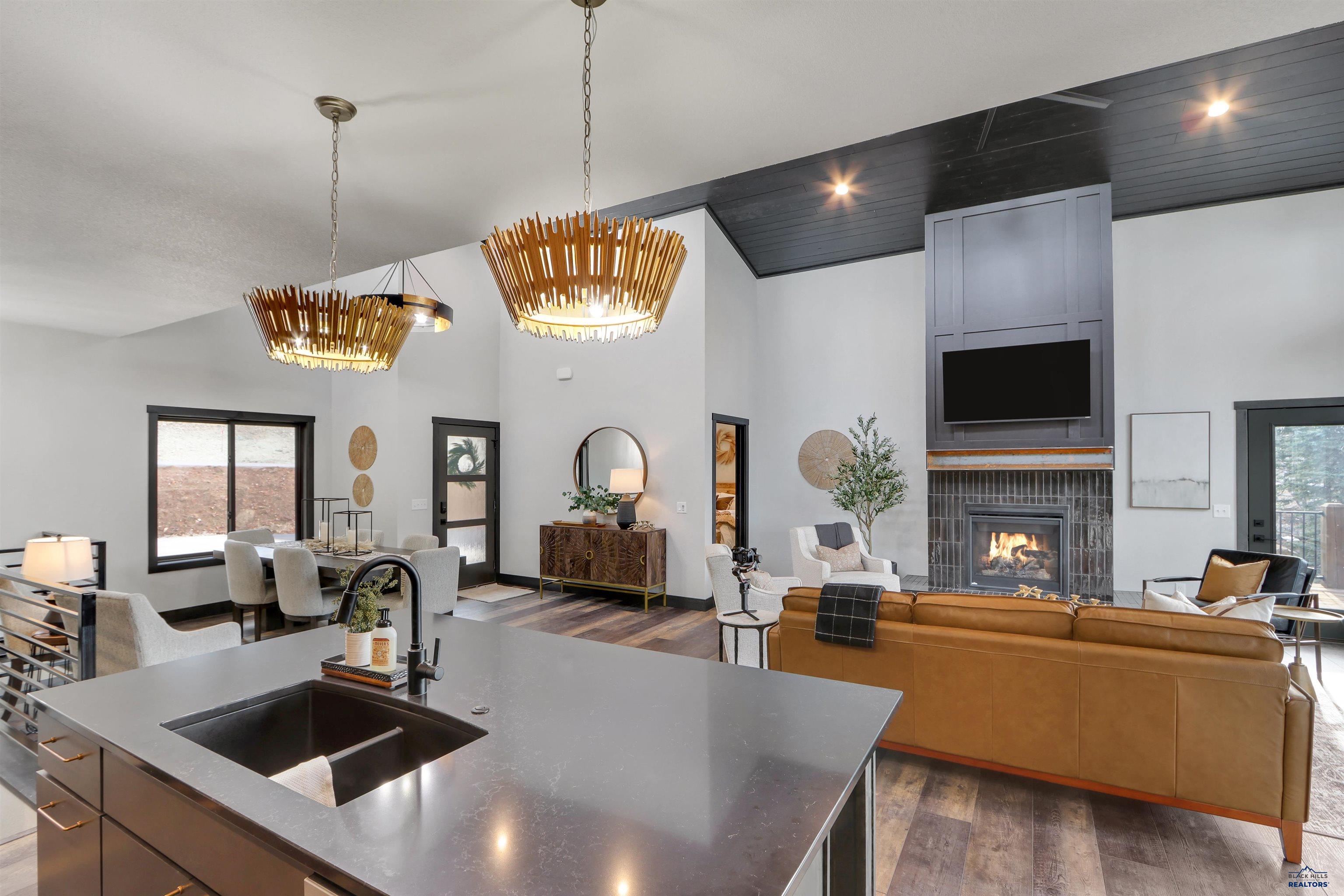 11307 TRAILSIDE LOOP