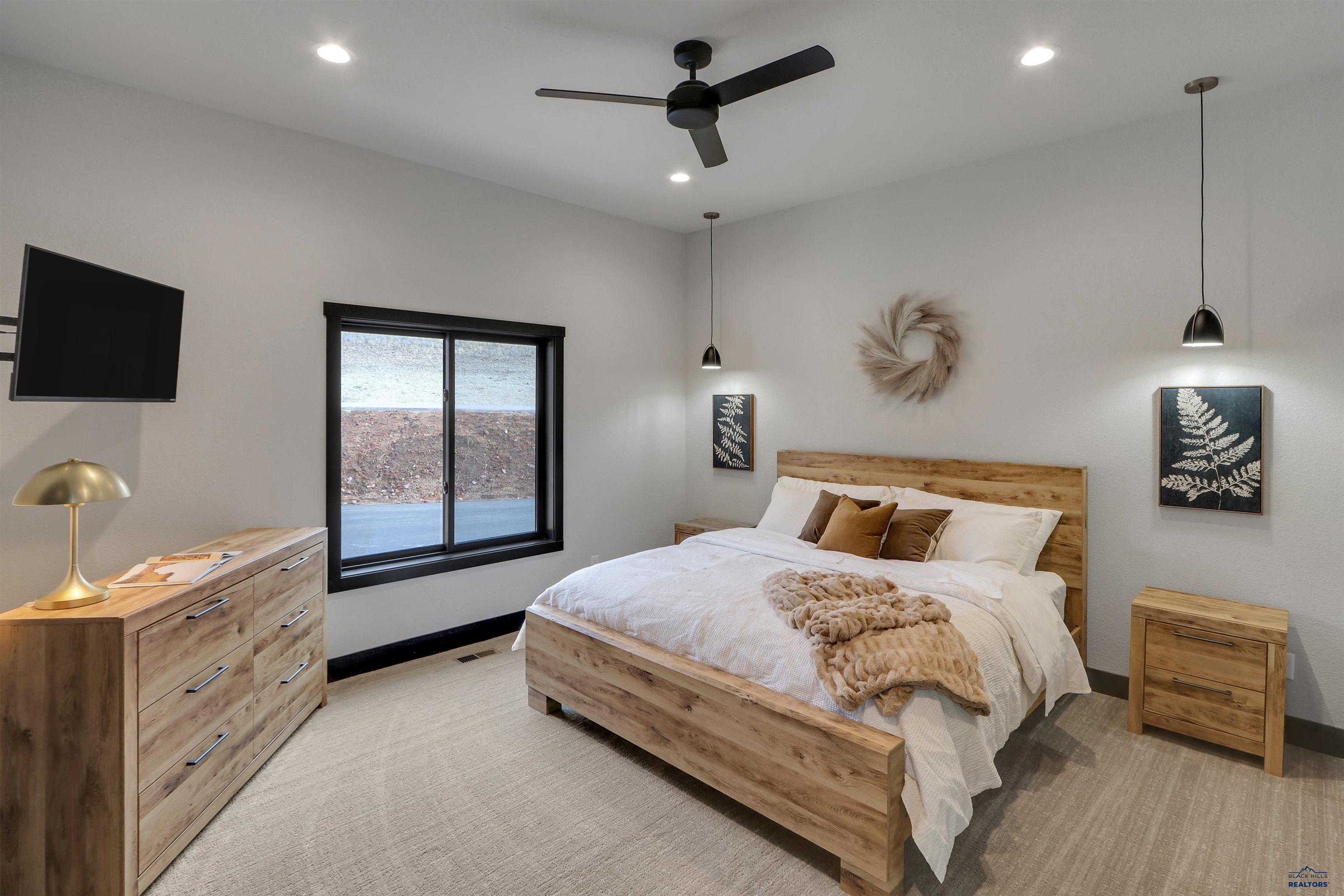 11307 TRAILSIDE LOOP