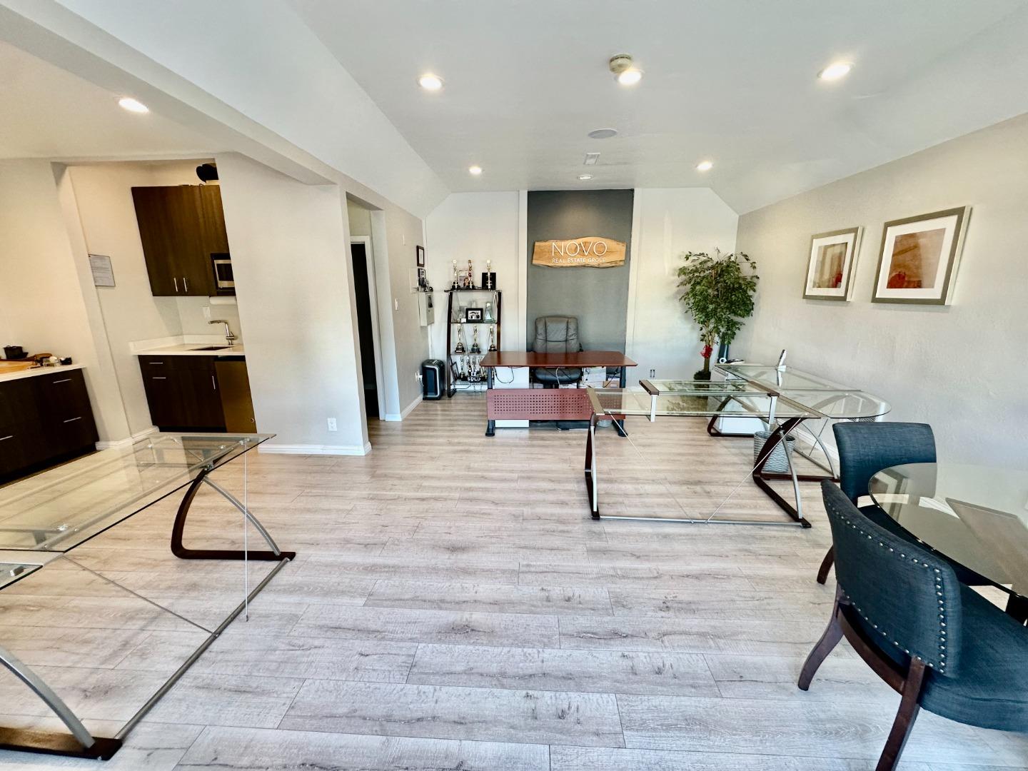 35 N DR