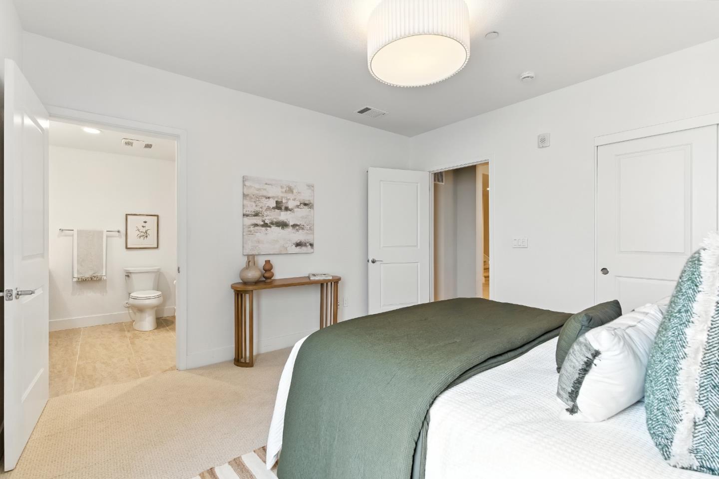 19 Waterline Place
