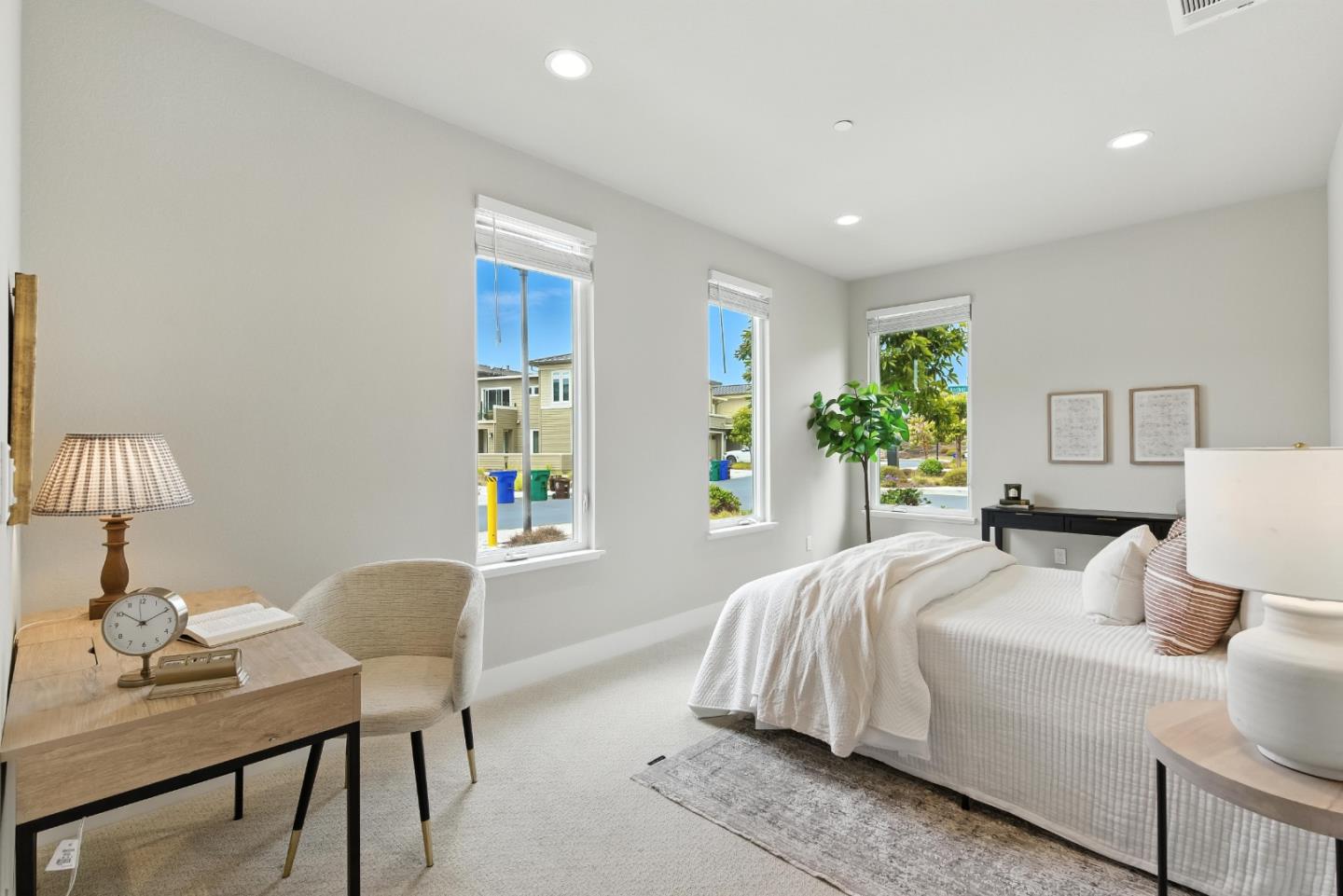 19 Waterline Place