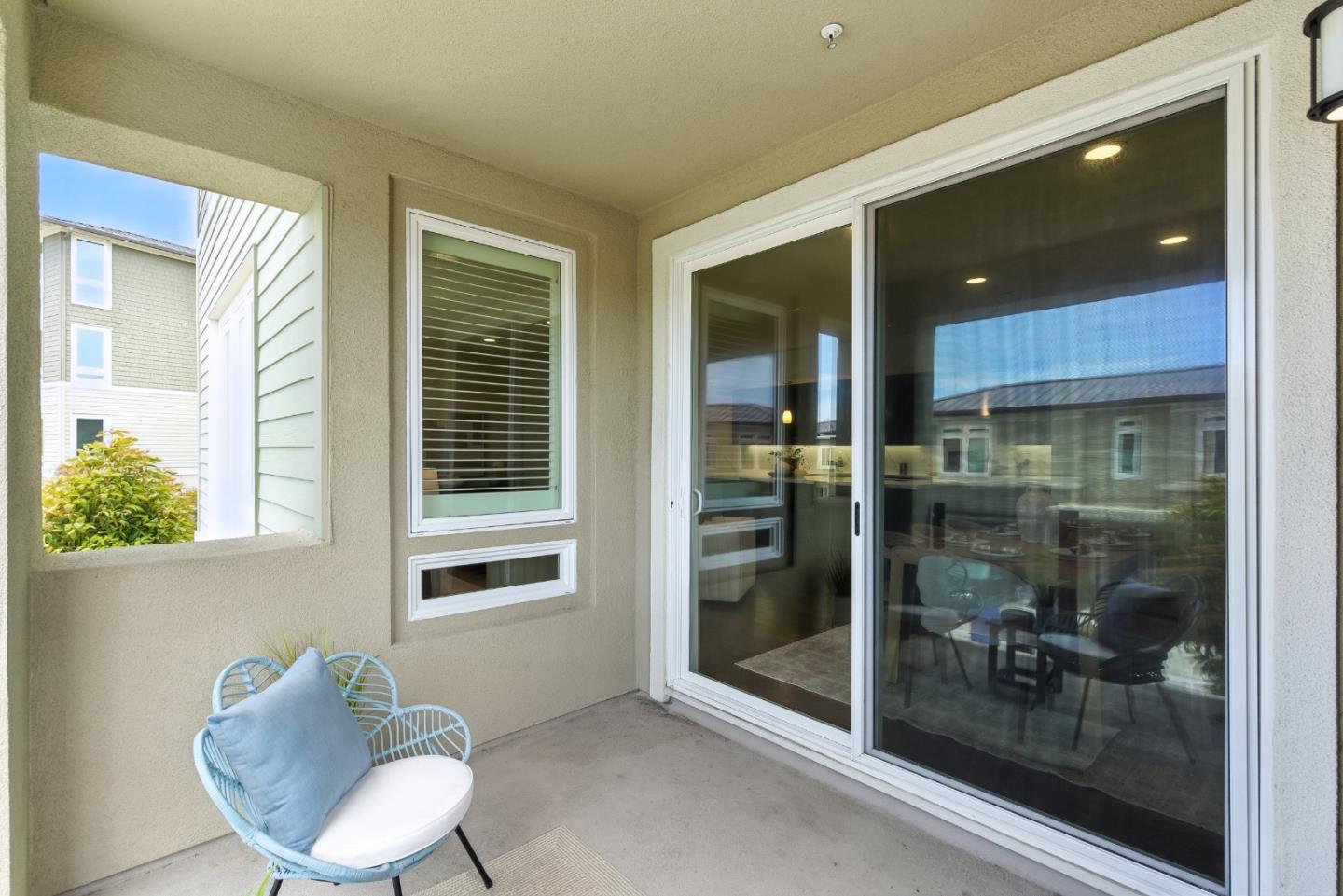 19 Waterline Place