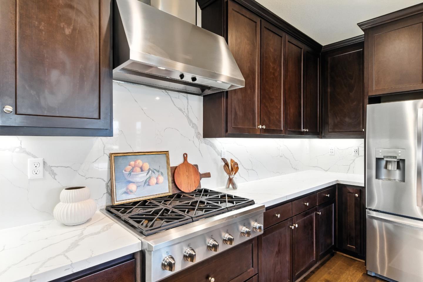 19 Waterline Place
