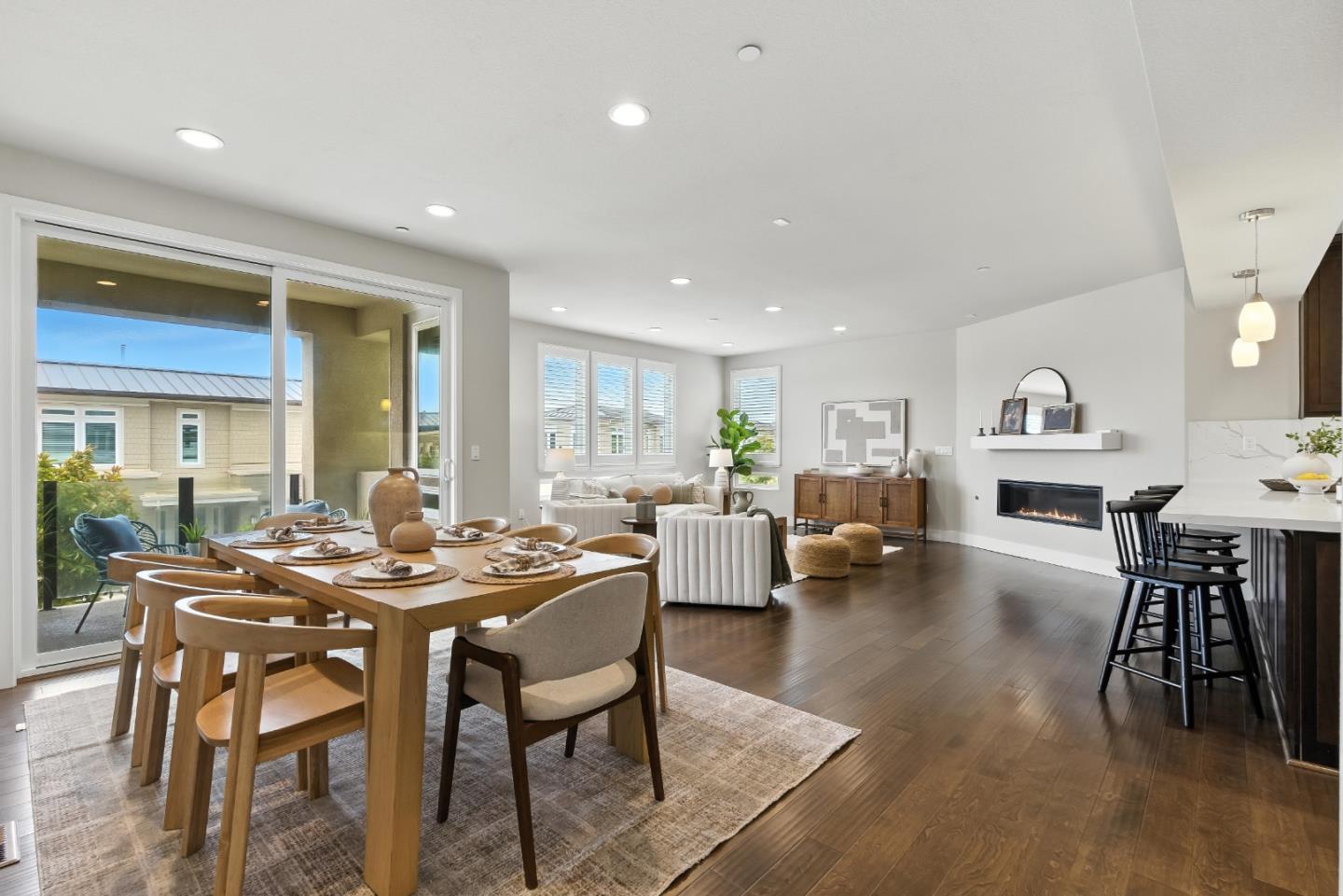 19 Waterline Place