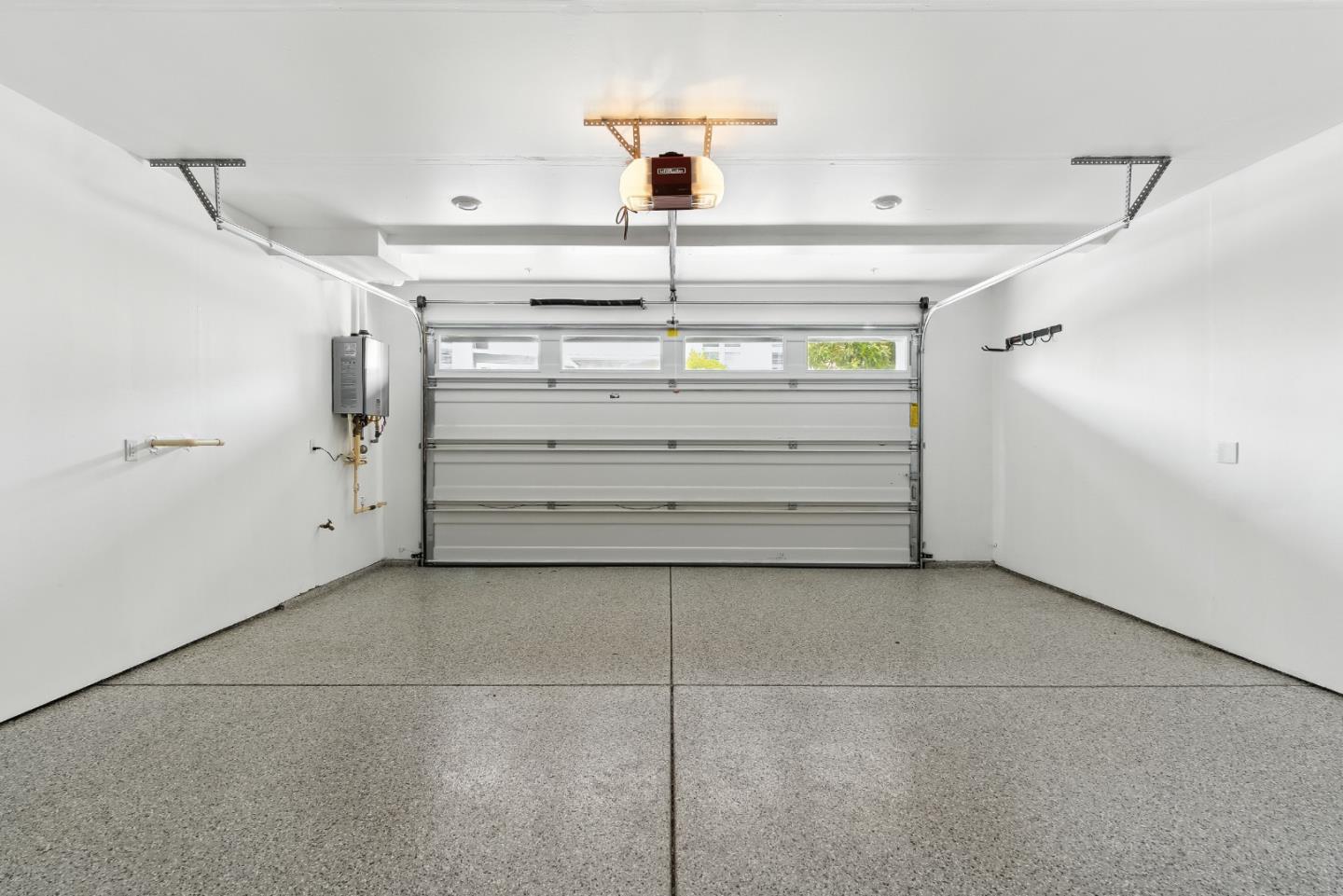 19 Waterline Place