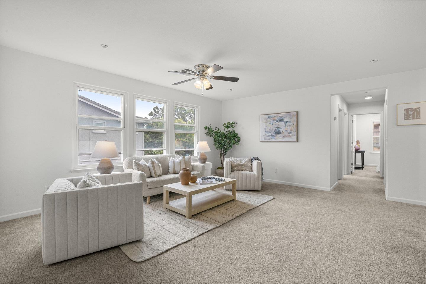 1042 Old Oak Lane